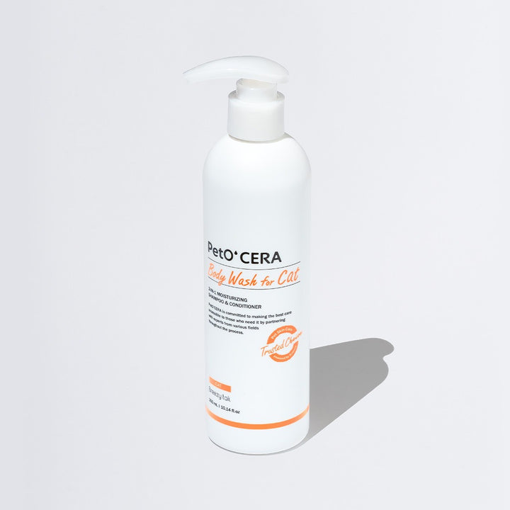 PetO'CERA Body Wash for Cat 300ml- Moisturising all-in-one shampoo designed for cats