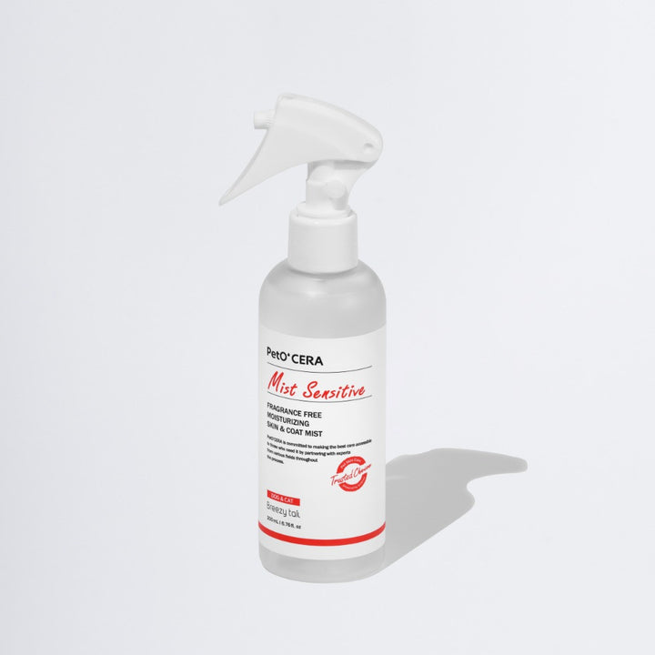 PetOCERA Mist Sensitive 200ml – gentle, fragrance-free coat-conditioning mist for sensitive pets.
