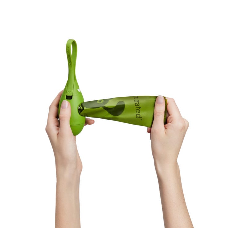 ER_DISPENSER_INACTION_HAND2_Web-736x736